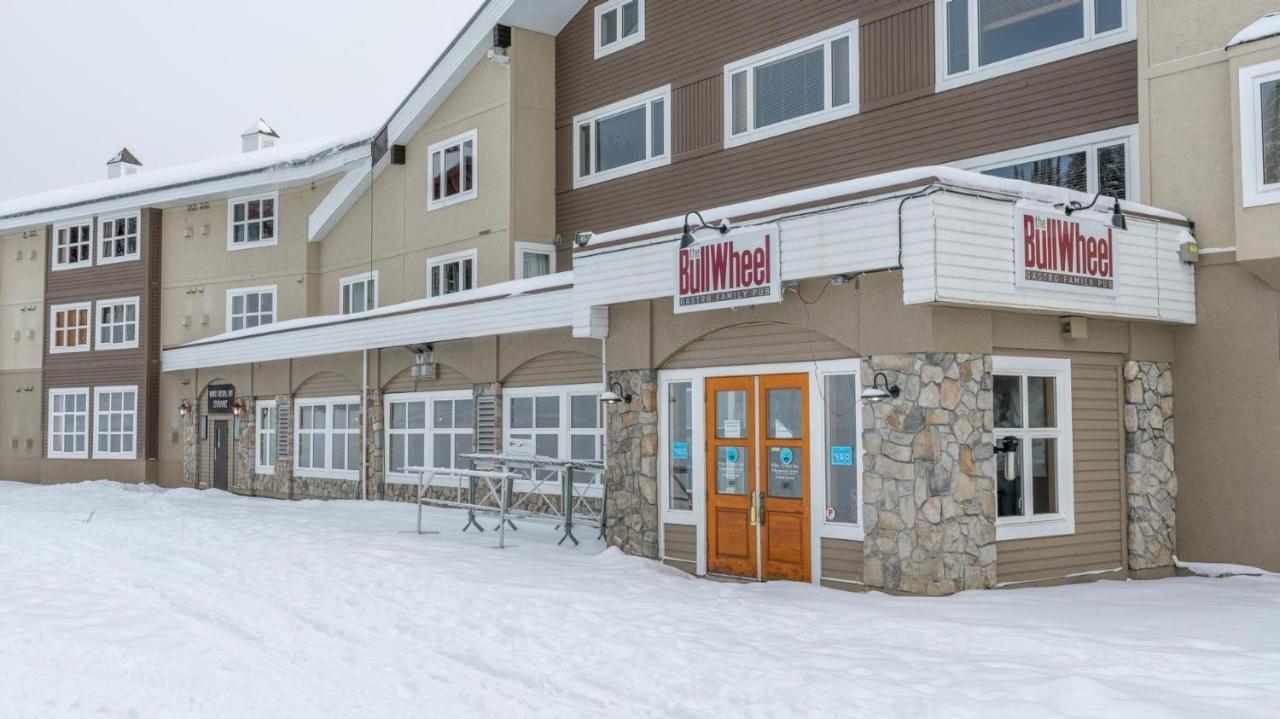 Nest On Perfection - Newly Renovated Ski In Ski Out Mountain View Condo Big White Exterior foto