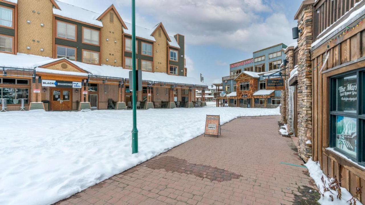 Nest On Perfection - Newly Renovated Ski In Ski Out Mountain View Condo Big White Exterior foto