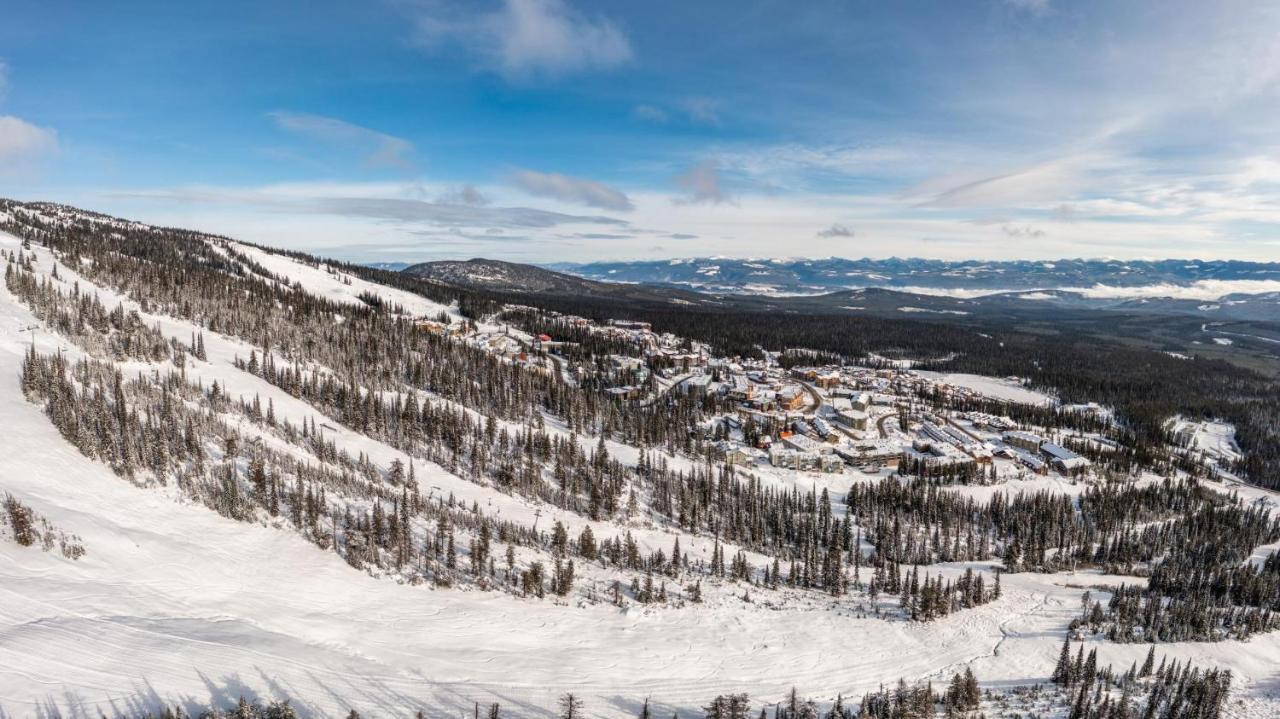 Nest On Perfection - Newly Renovated Ski In Ski Out Mountain View Condo Big White Exterior foto